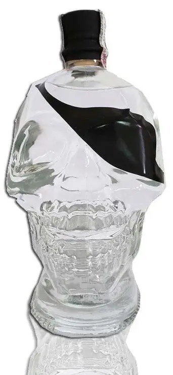 Vodka Pirat Caveira 700 ml – Itália